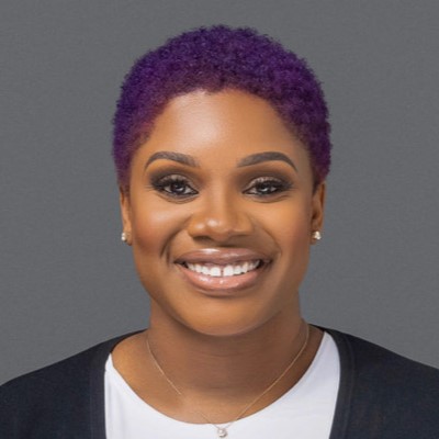 Headshot of IANS Faculty member Nicole Dove